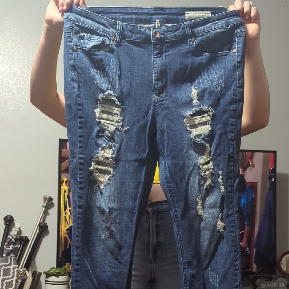 Trendy Distressed Blue Boyfriend Jeans